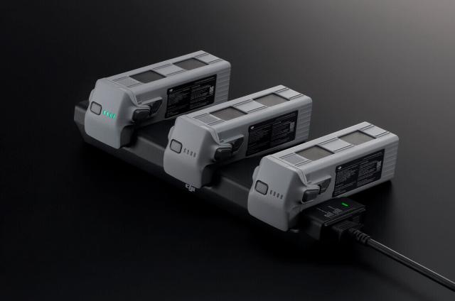 DJI Matrice 4 Series Charging Hub (200W)