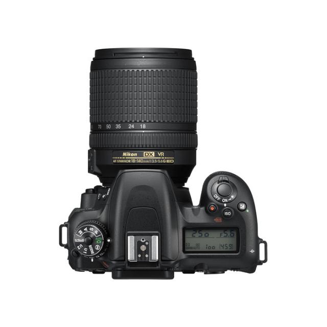 NIKON D7500 KIT 18-140/3.5-5.6G ED VR