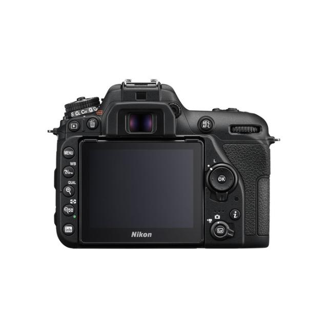 NIKON D7500 KIT 18-140/3.5-5.6G ED VR