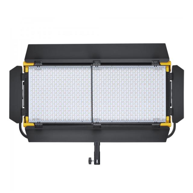 GODOX LD150R RGB LED LIGHT (2) DEMO