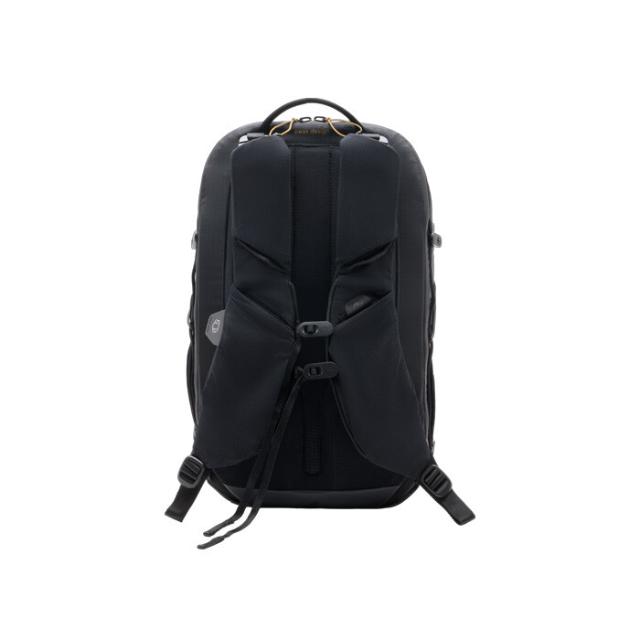 Peak Design Outdoor Backpack Zip 18L Black