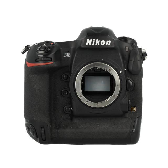 NIKON BODY D5 22750 EKSPO (3) USED