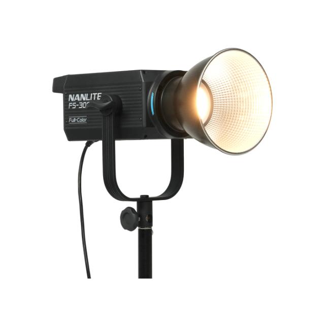 NANLITE FS-300C LED RGBW SPOT LIGHT