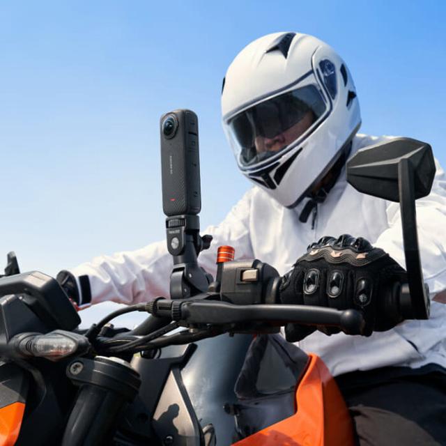 Insta360 X4 Motorcycle Bundle