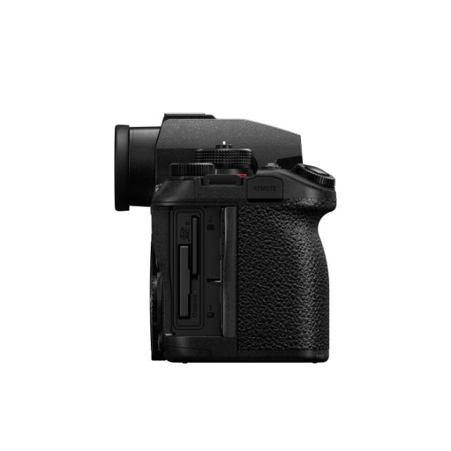 PANASONIC LUMIX S1II KIT 24-105MM F/4.0
