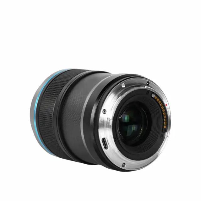 SIRUI SNIPER 56MM F/1.2 APS-C X-MOUNT BLACK CARBON