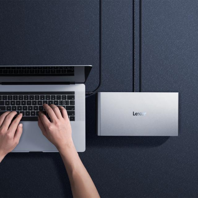 Lexar Workflow Pro - CFexpress Type B & 2x2TB SSD